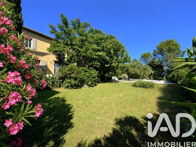 /international/fr/pont-saint-esprit-languedoc-roussillon-310108643779/
