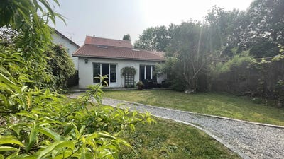 /international/fr/montfort-l-amaury-ile-de-france-310100041317/