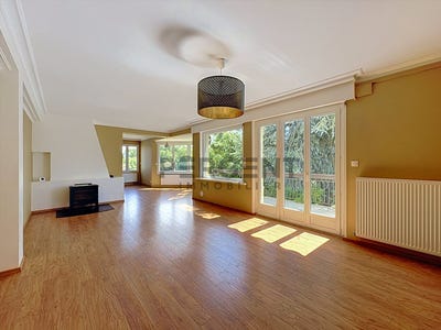 /international/fr/charleville-mezieres-ardennes-310109422745/