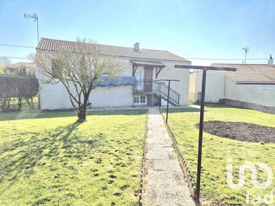 /international/fr/la-ferriere-pays-de-la-loire-310098290107/?lang=en