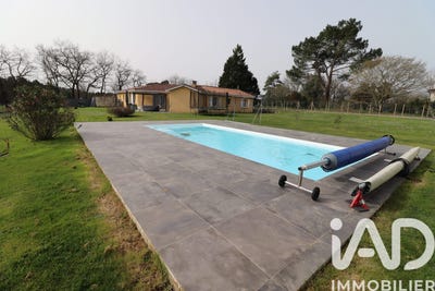 /international/fr/le-fouilloux-charente-310106687966/