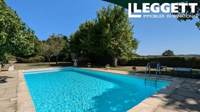 /international/fr/fouquebrune-charente-310099783879/