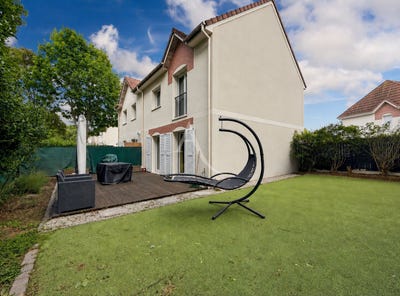 /international/fr/jouy-le-moutier-ile-de-france-310108428819/