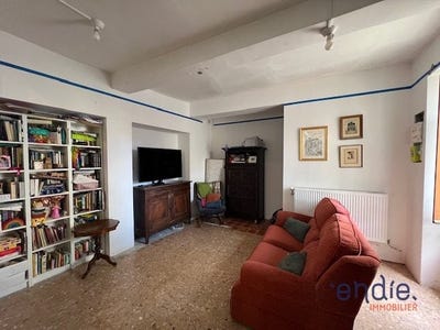 /international/fr/azille-languedoc-roussillon-310106423909/