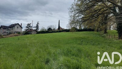 /international/fr/terrasson-lavilledieu-aquitaine-310107268429/