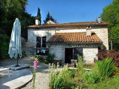 /international/fr/caylus-midi-pyrenees-310101384066/