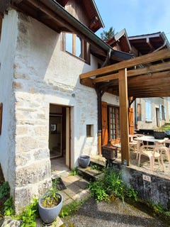 /international/fr/clarafond-arcine-rhone-310108893085/