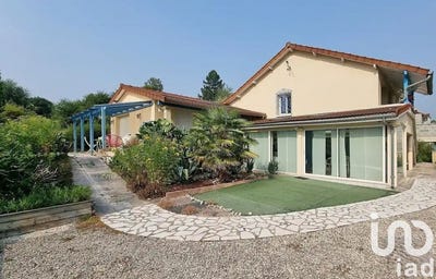 /international/fr/le-palais-sur-vienne-limousin-310100602041/?lang=zh-cn