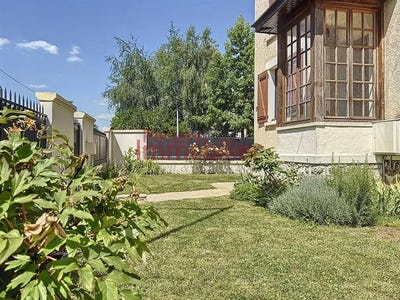 /international/fr/rueil-malmaison-ile-de-france-310100936865/