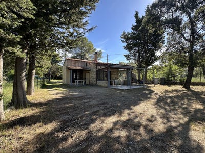 /international/fr/junas-languedoc-roussillon-310108928467/