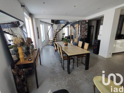 /international/fr/fougeres-brittany-310100484858/