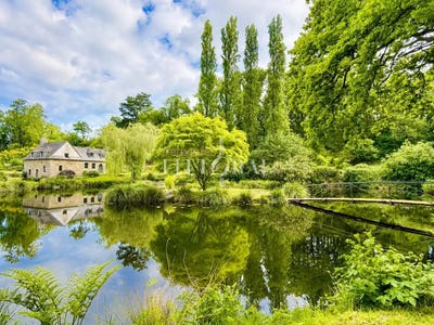 /international/fr/plouzelambre-brittany-310108163836/