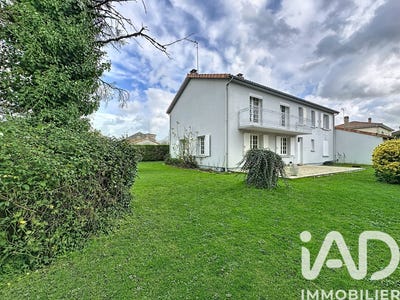 /international/fr/pompaire-charente-310103765880/