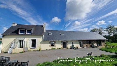 /international/fr/kergrist-brittany-310099432563/