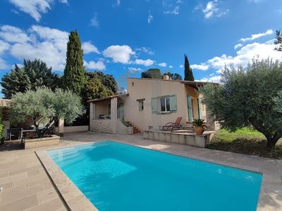 /international/fr/sainte-cecile-les-vignes-provence-alpes-cote-d-azur-310099212400/