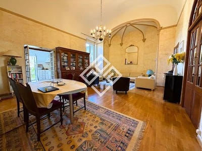 /international/fr/narbonne-languedoc-roussillon-310108618974/