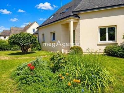 /international/fr/la-bazoge-montpincon-pays-de-la-loire-310108313416/