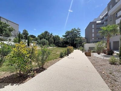 /international/fr/beziers-languedoc-roussillon-310108422522/