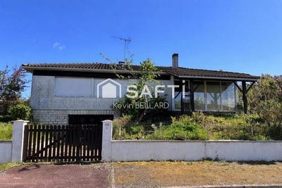 /international/fr/la-rochefoucauld-charente-310104007013/