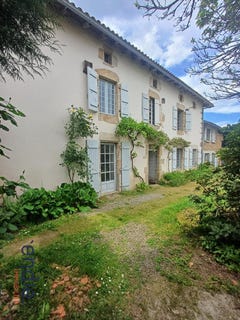 /international/fr/chateau-de-cheronnac-cheronnac-limousin-310108183196/