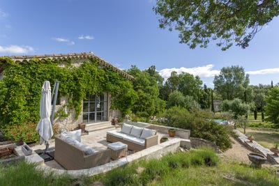 /international/fr/sommieres-languedoc-roussillon-310109112236/?lang=it