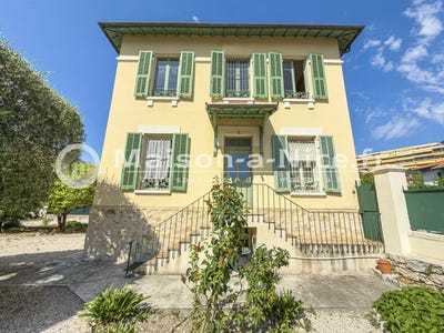 /international/fr/nice-provence-alpes-cote-d-azur-310108460549/