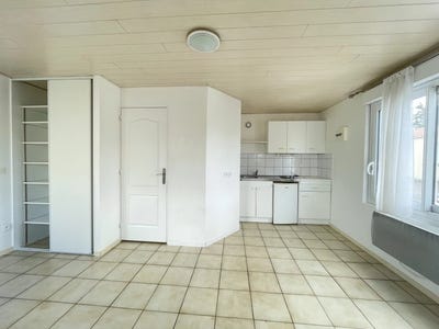 /international/fr/18-rue-de-la-genetiere-saint-sebastien-sur-loire-pays-de-la-loire-310108624252/