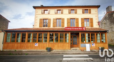 /international/fr/brioux-sur-boutonne-charente-310107523257/