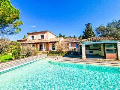 /international/fr/nimes-languedoc-roussillon-310101284942/?lang=zh-tw