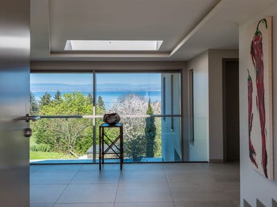 /international/fr/evian-les-bains-hh-15692740-evian-les-bains-rhone-310100955507/
