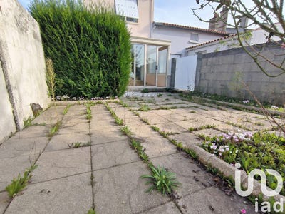 /international/fr/montournais-pays-de-la-loire-310099414446/