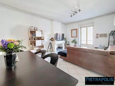 /international/fr/belleville-en-beaujolais-rhone-310106263396/