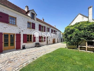 /international/fr/montreuil-aux-lions-picardie-310108565966/