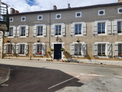 /international/fr/champagne-mouton-charente-310109022154/?lang=th