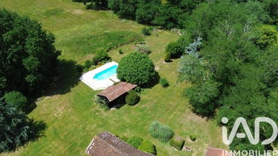 /international/fr/villeneuve-de-marsan-aquitaine-310108455162/