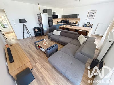 /international/fr/parthenay-charente-310108894287/