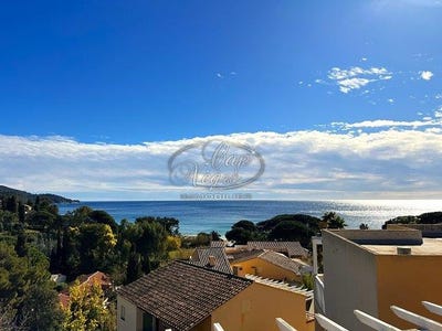 /international/fr/le-lavandou-provence-alpes-cote-d-azur-310100298488/