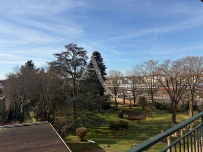 /international/fr/bourg-en-bresse-rhone-310107640354/