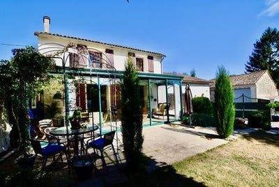 /international/fr/clussais-la-pommeraie-charente-310101389929/?lang=it
