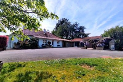 /international/fr/falleron-pays-de-la-loire-310105071678/
