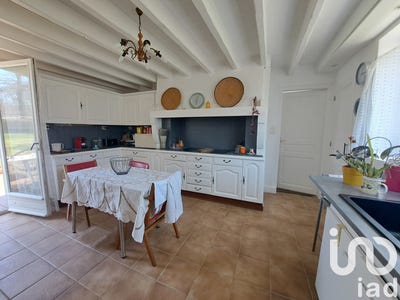 /international/fr/saint-just-en-chaussee-picardie-310106047680/
