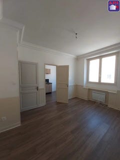 /international/fr/tarascon-sur-ariege-midi-pyrenees-310107837100/
