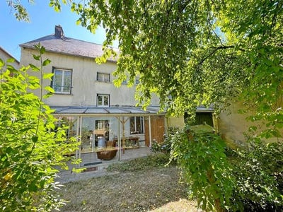 /international/fr/montsauche-les-settons-burgundy-310109228598/
