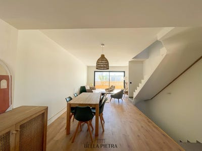 /international/fr/mauguio-languedoc-roussillon-310103687506/