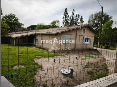 /international/fr/donnezac-aquitaine-310099625255/