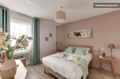 /international/fr/challans-pays-de-la-loire-310106387393/