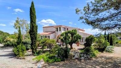 /international/fr/cesseras-languedoc-roussillon-310100238024/