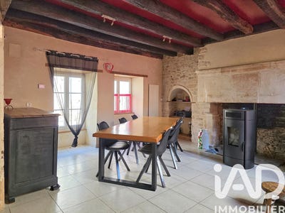 /international/fr/la-rochefoucauld-charente-310106823817/
