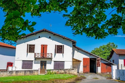 /international/fr/saint-palais-aquitaine-310100387758/?lang=it