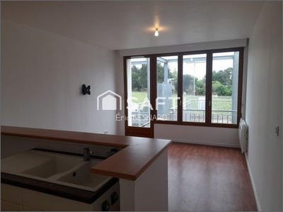 /international/fr/chinon-centre-val-de-loire-310107815410/